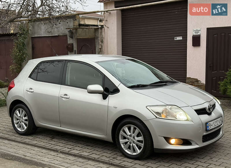 Хэтчбек Toyota Auris 2007 в Одессе