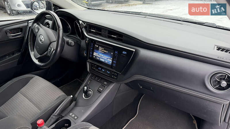 Хэтчбек Toyota Auris 2018 в Калуше фото 10 Хэтчбек Toyota Auris 2018 в Калуше