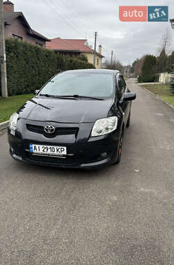 Хэтчбек Toyota Auris 2008 в Киеве