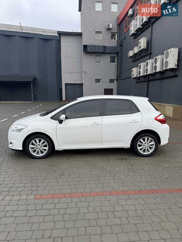 Хетчбек Toyota Auris 2011 в Івано-Франківську фото 4 Хетчбек Toyota Auris 2011 в Івано-Франківську
