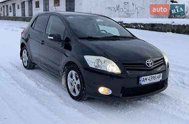 Хетчбек Toyota Auris 2010 в Бердичеві
