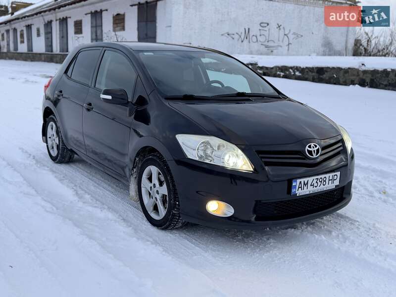 Toyota Auris 2010