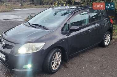 Хэтчбек Toyota Auris 2009 в Кривом Роге