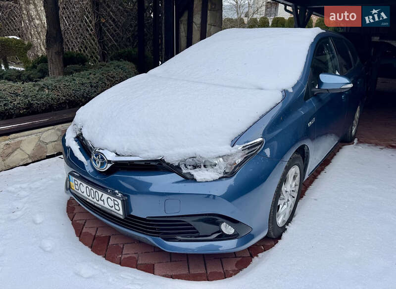 Универсал Toyota Auris 2016 в Львове