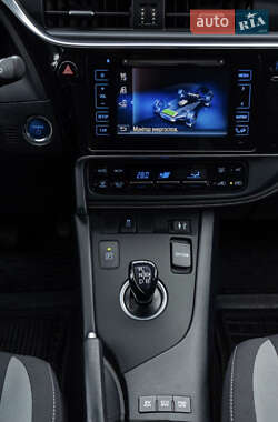 Универсал Toyota Auris 2016 в Львове