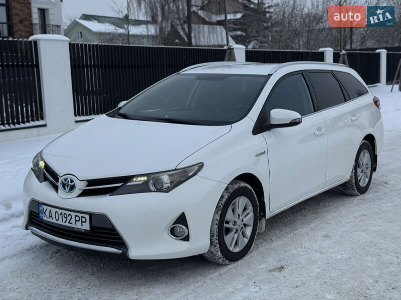 Toyota Auris 2013