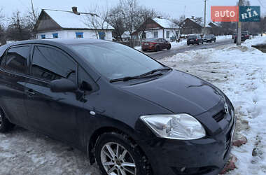 Хэтчбек Toyota Auris 2008 в Рокитном