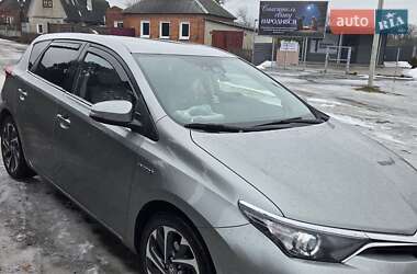 Хэтчбек Toyota Auris 2017 в Сумах