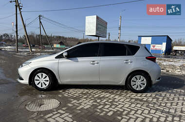 Хетчбек Toyota Auris 2015 в Шепетівці