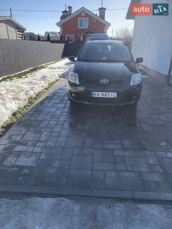 Хэтчбек Toyota Auris 2007 в Киеве фото Хэтчбек Toyota Auris 2007 в Киеве
