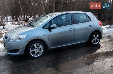Хэтчбек Toyota Auris 2009 в Кропивницком