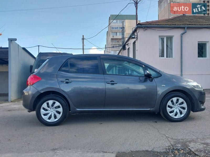 Хэтчбек Toyota Auris 2008 в Николаеве