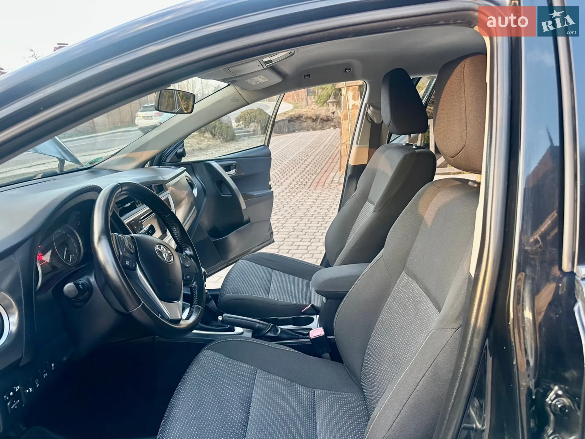 2014 Toyota Auris - мініатюра 28