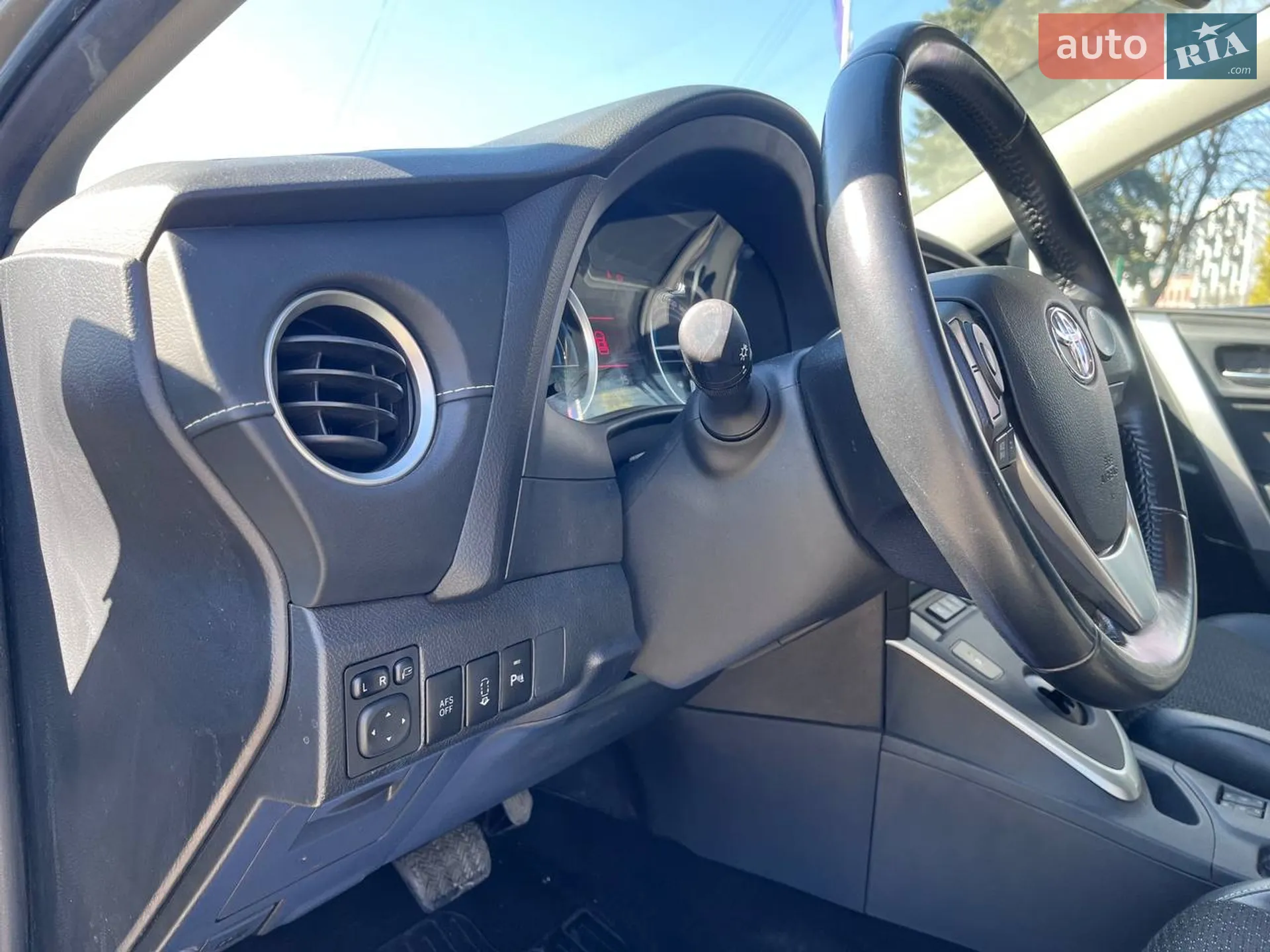 2013 Toyota Auris - мініатюра 10