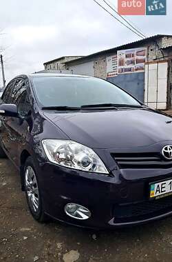 Хэтчбек Toyota Auris 2011 в Днепре