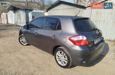 Хетчбек Toyota Auris 2010 в Івано-Франківську