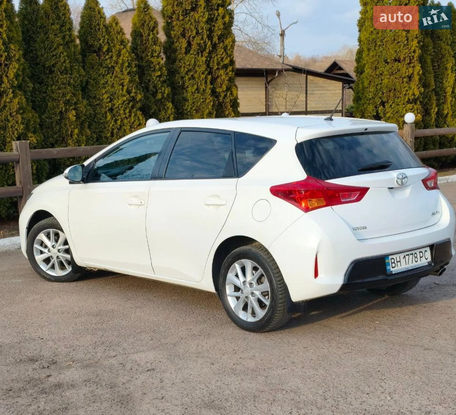 2013 Toyota Auris - мініатюра 3