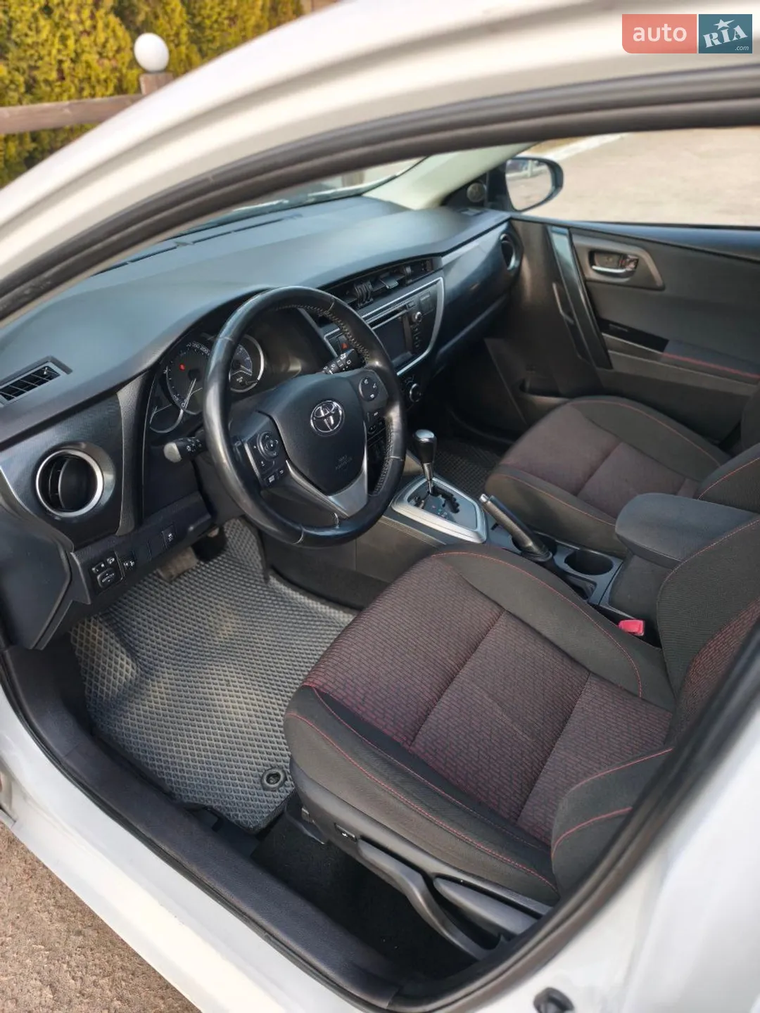 2013 Toyota Auris - мініатюра 31