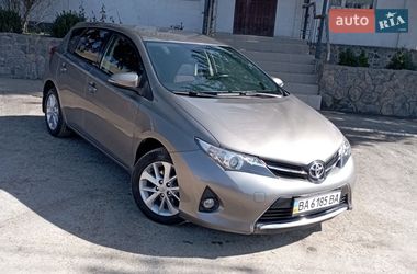 Хетчбек Toyota Auris 2013 в Харкові
