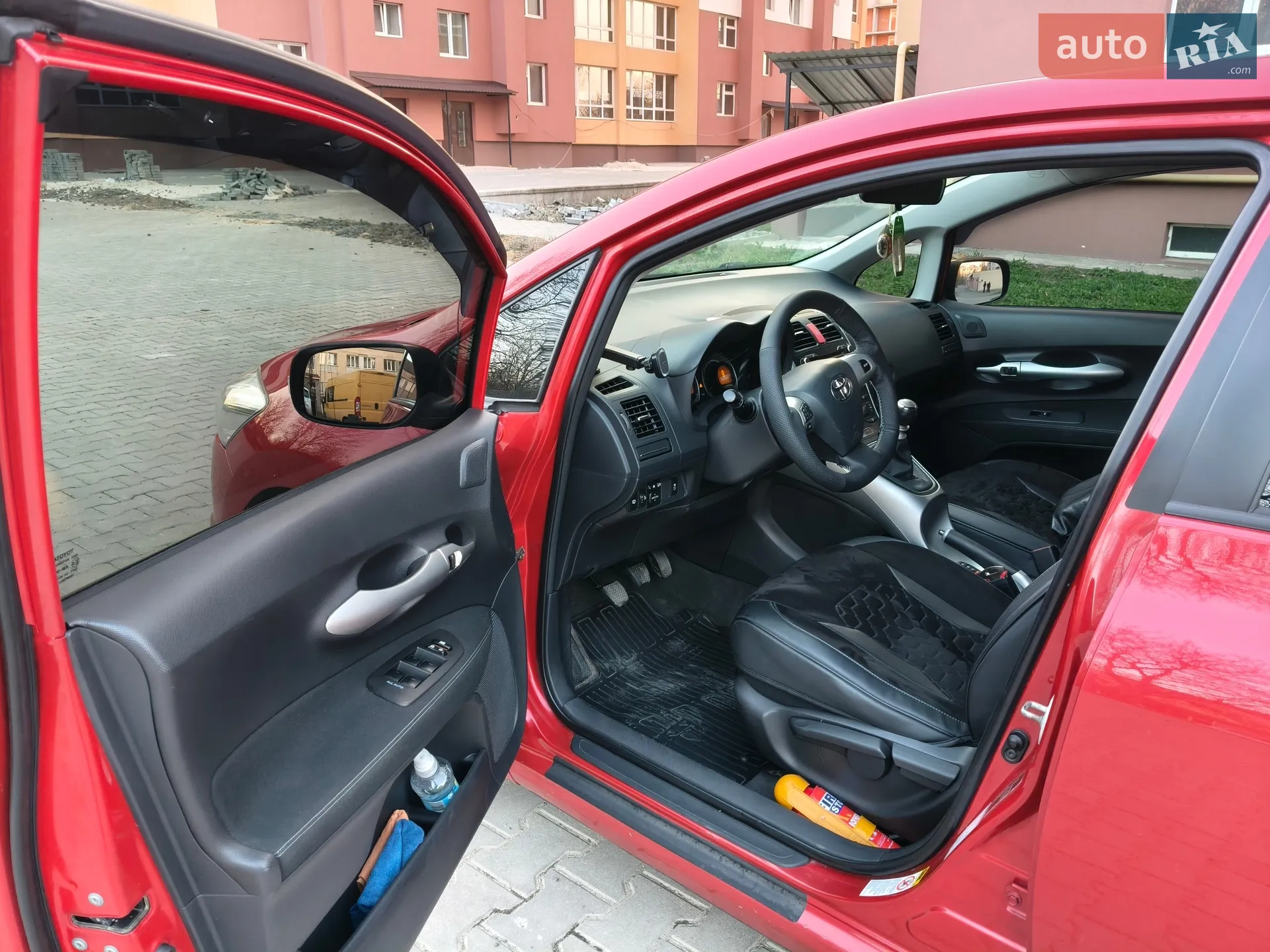 2010 Toyota Auris - мініатюра 11