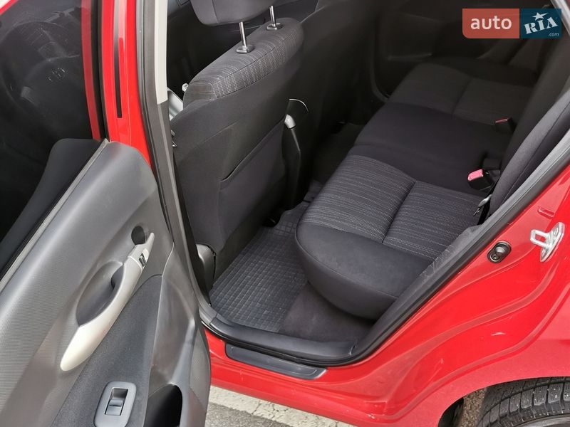 Хетчбек Toyota Auris 2008 в Хмільнику