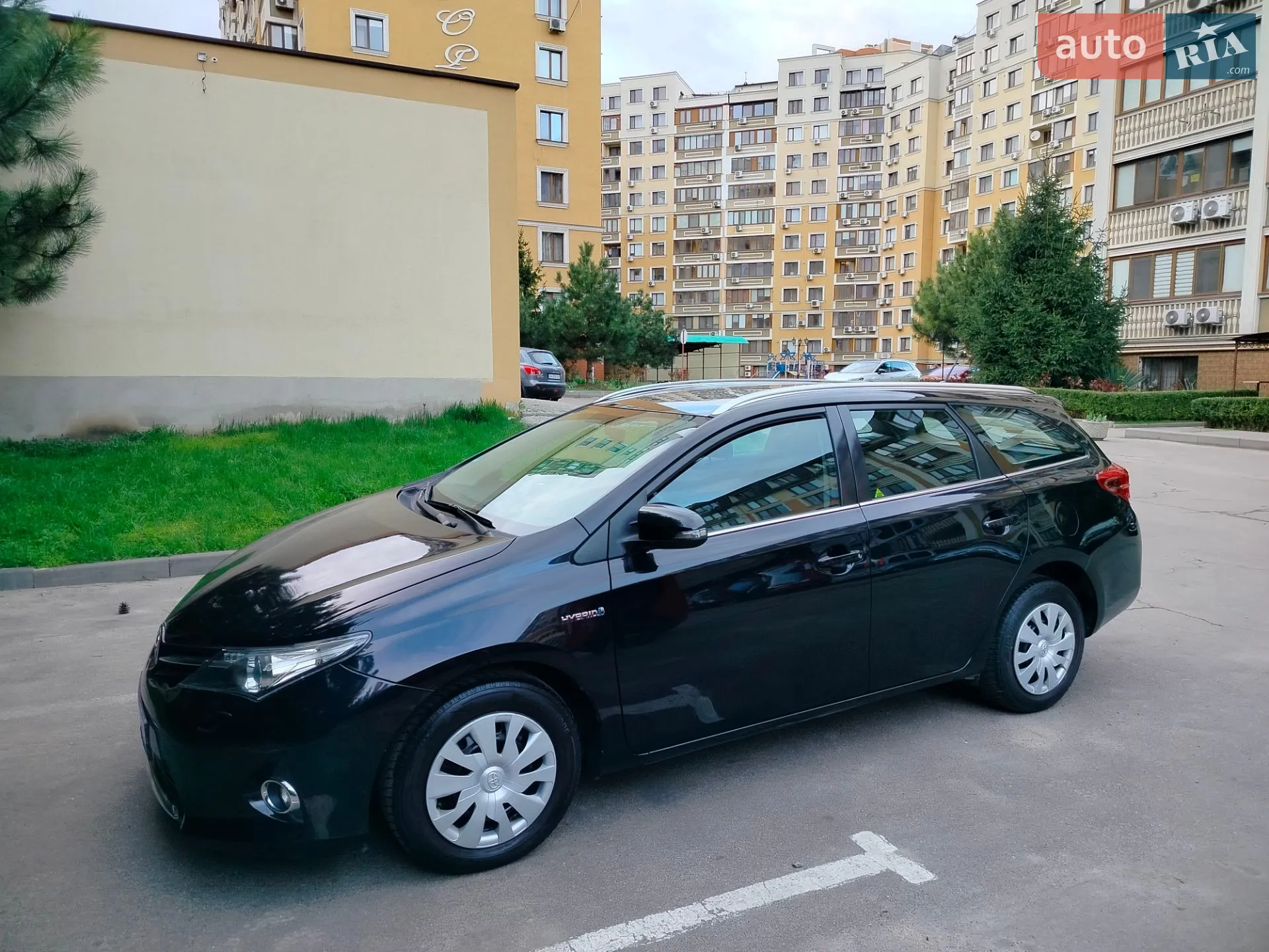 2013 Toyota Auris - фото 1