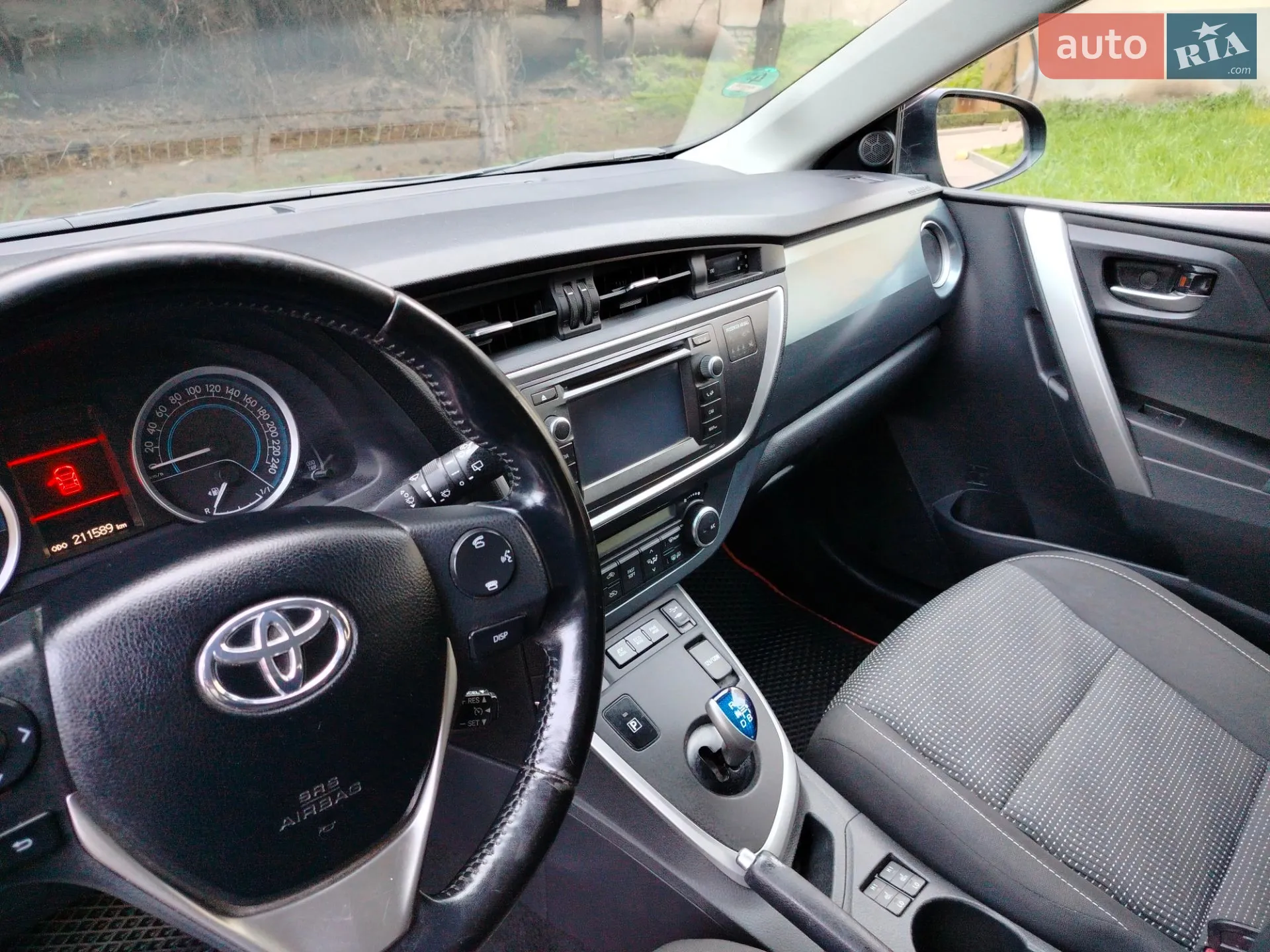 2013 Toyota Auris - мініатюра 12