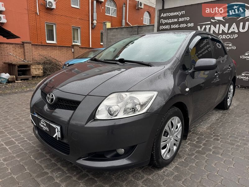 Хэтчбек Toyota Auris 2008 в Виннице