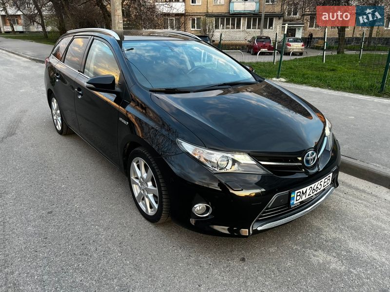 Toyota Auris 2013