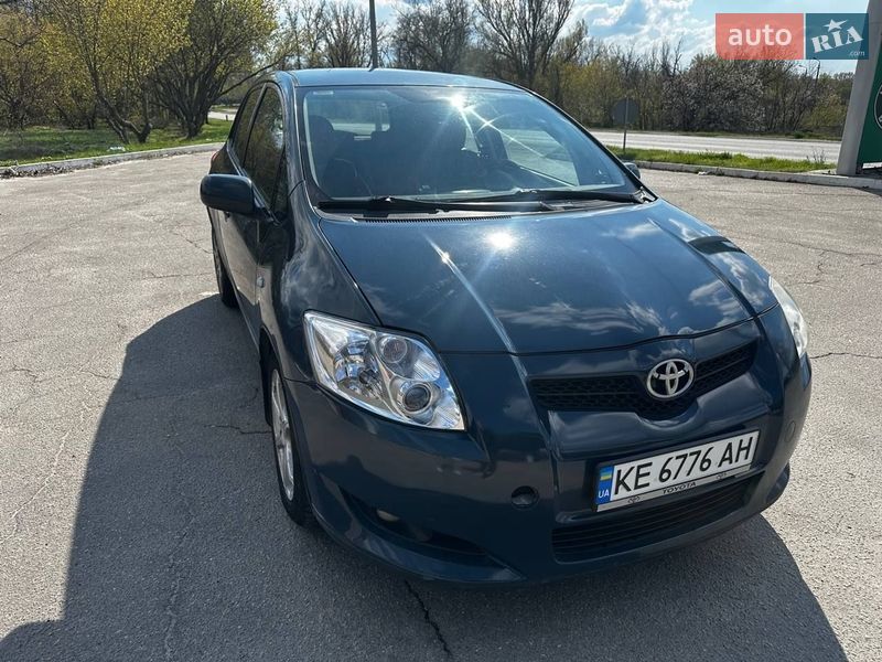 Хэтчбек Toyota Auris 2007 в Днепре