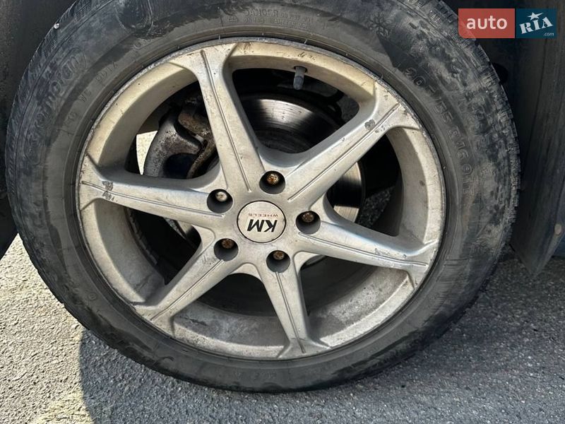 Хэтчбек Toyota Auris 2007 в Днепре