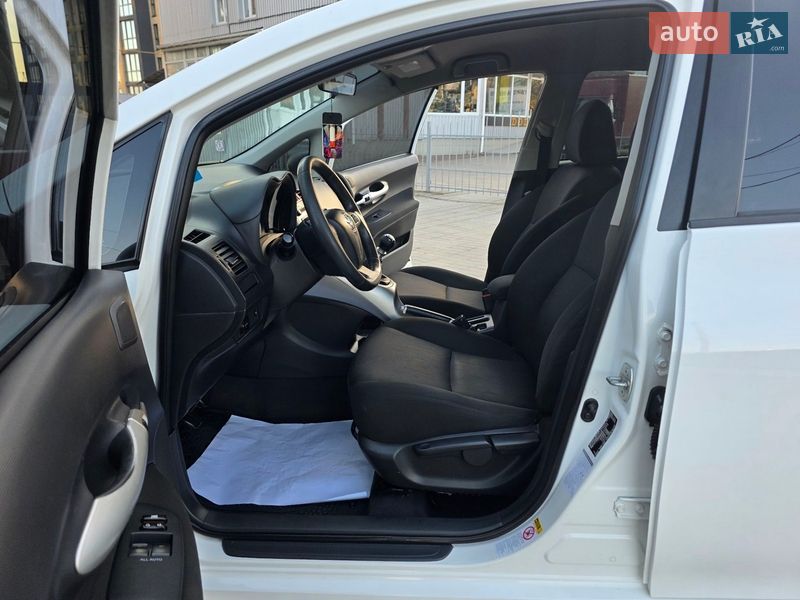 Хэтчбек Toyota Auris 2013 в Хмельницком фото 36 Хэтчбек Toyota Auris 2013 в Хмельницком