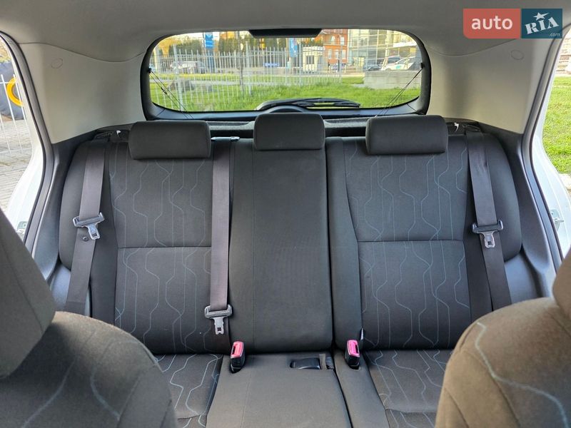 Хэтчбек Toyota Auris 2013 в Хмельницком фото 47 Хэтчбек Toyota Auris 2013 в Хмельницком