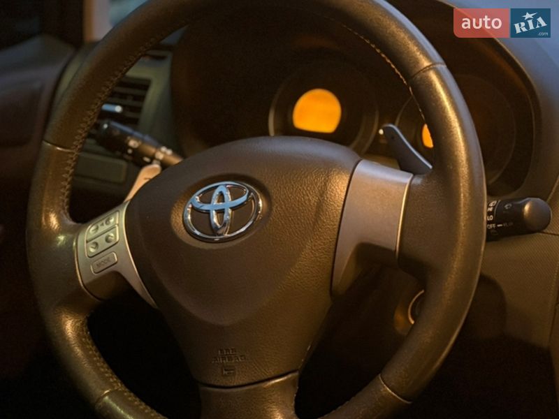 Хэтчбек Toyota Auris 2008 в Днепре фото 6 Хэтчбек Toyota Auris 2008 в Днепре