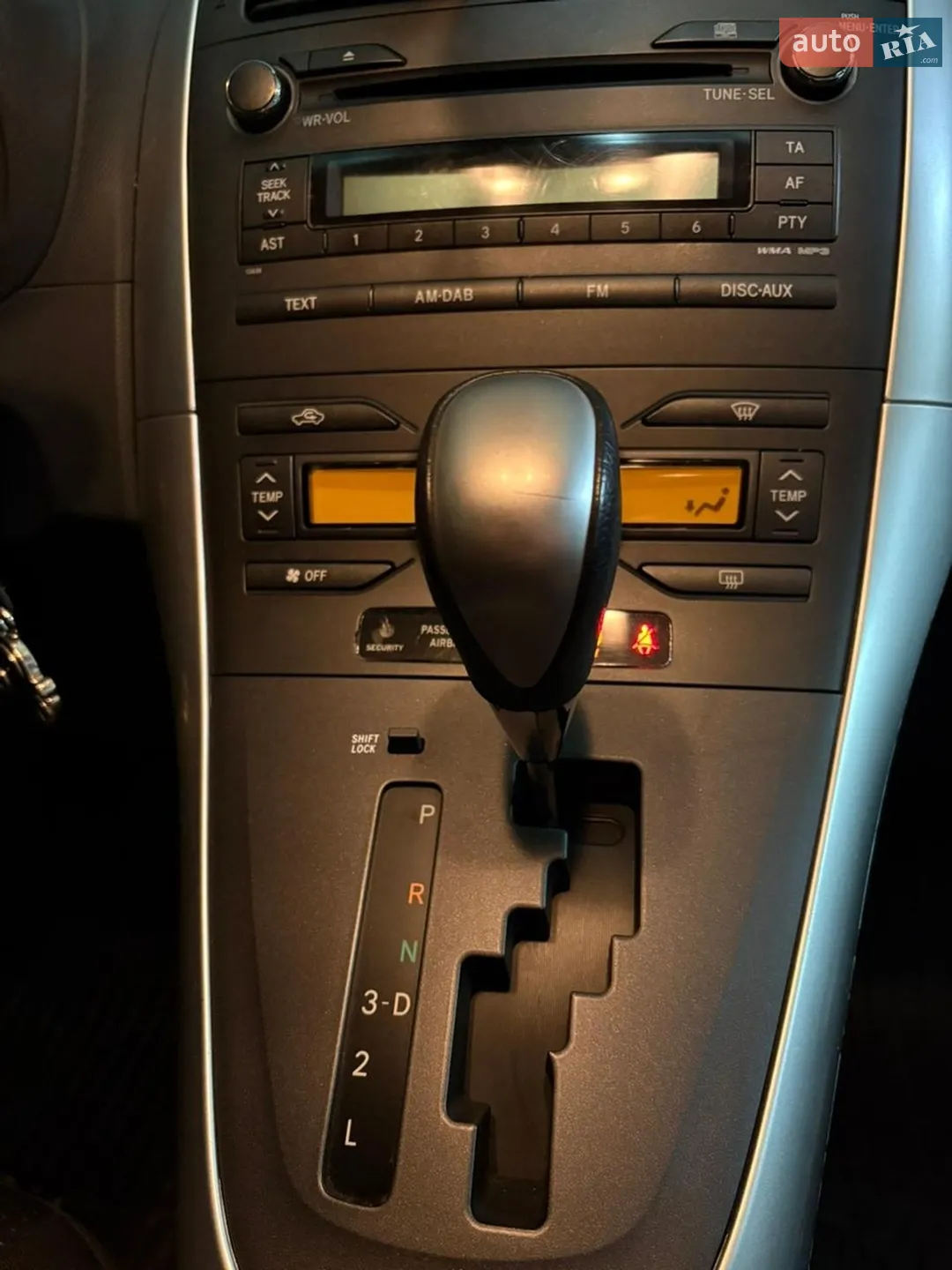 2011 Toyota Auris - мініатюра 3