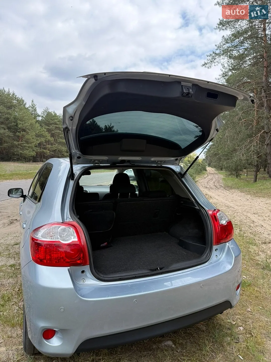 2011 Toyota Auris - мініатюра 12