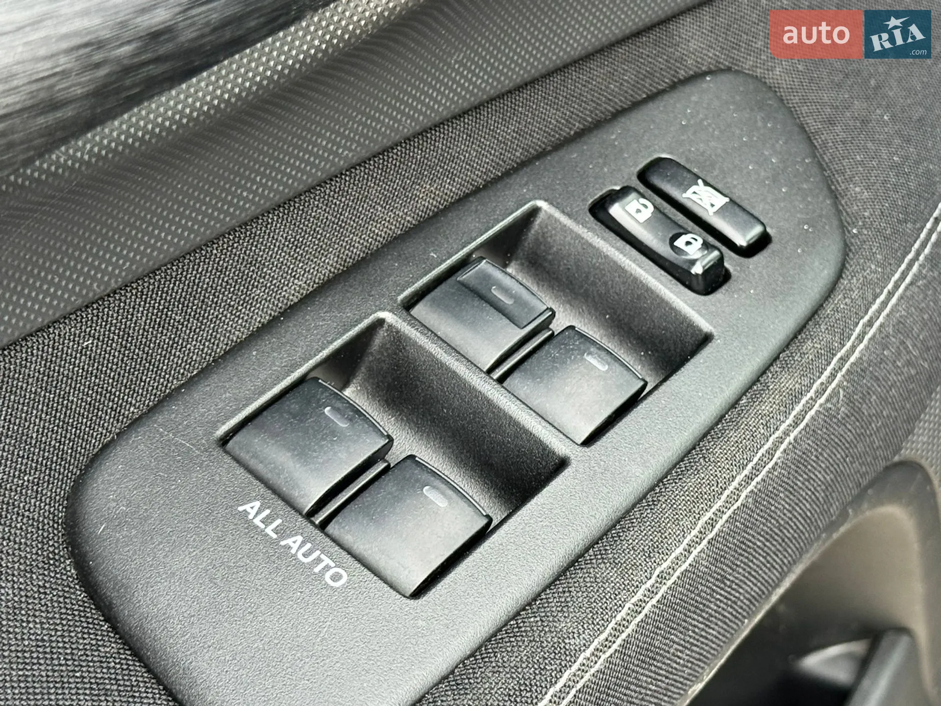 2011 Toyota Auris - мініатюра 22