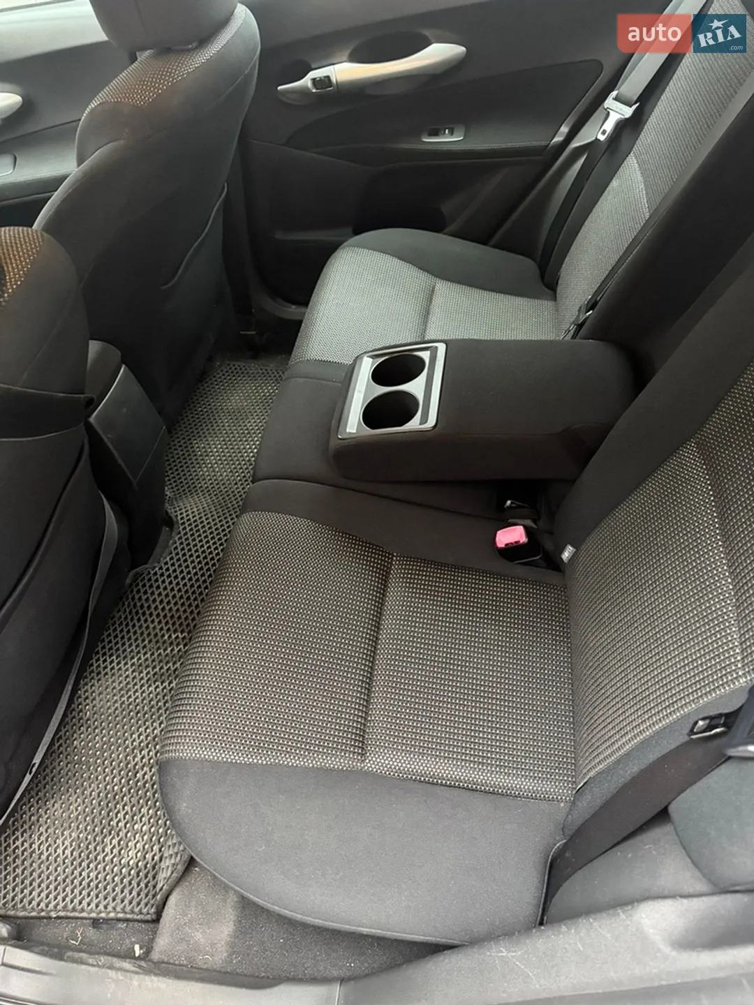 2011 Toyota Auris - мініатюра 6