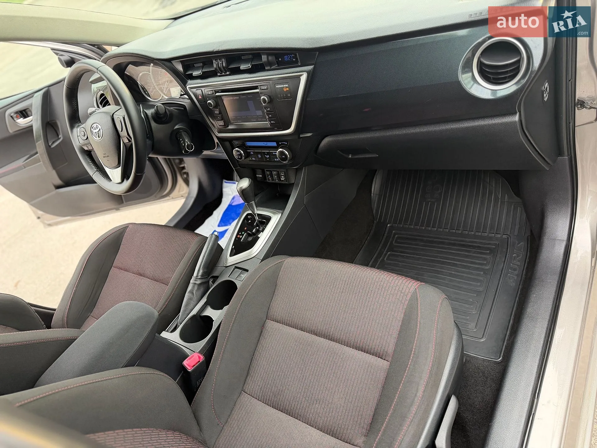 2013 Toyota Auris - мініатюра 26