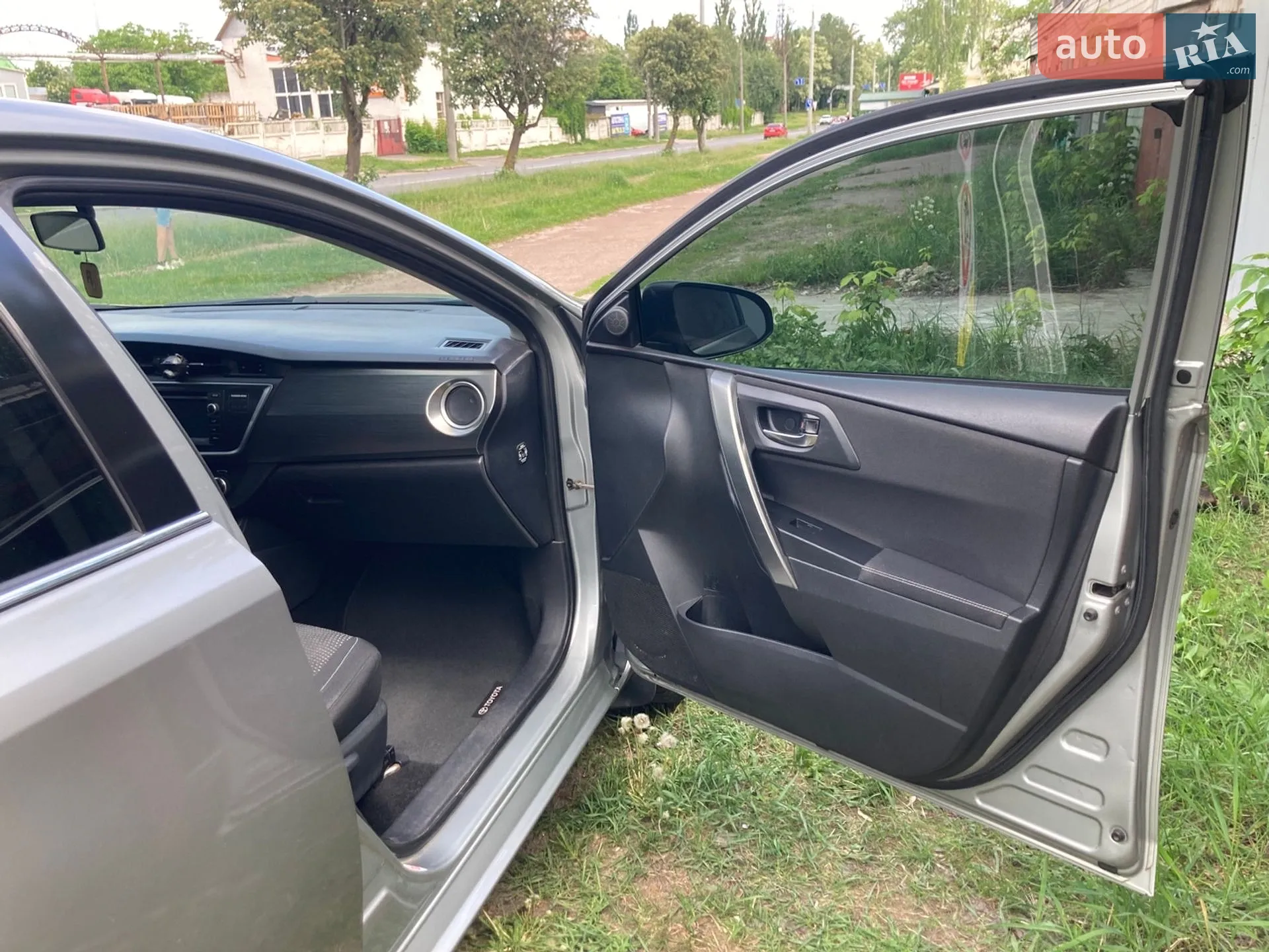 2014 Toyota Auris - мініатюра 8