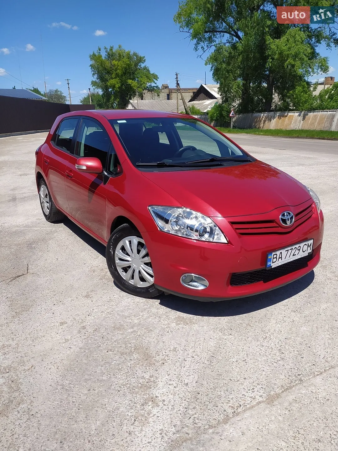 2011 Toyota Auris - фото 1