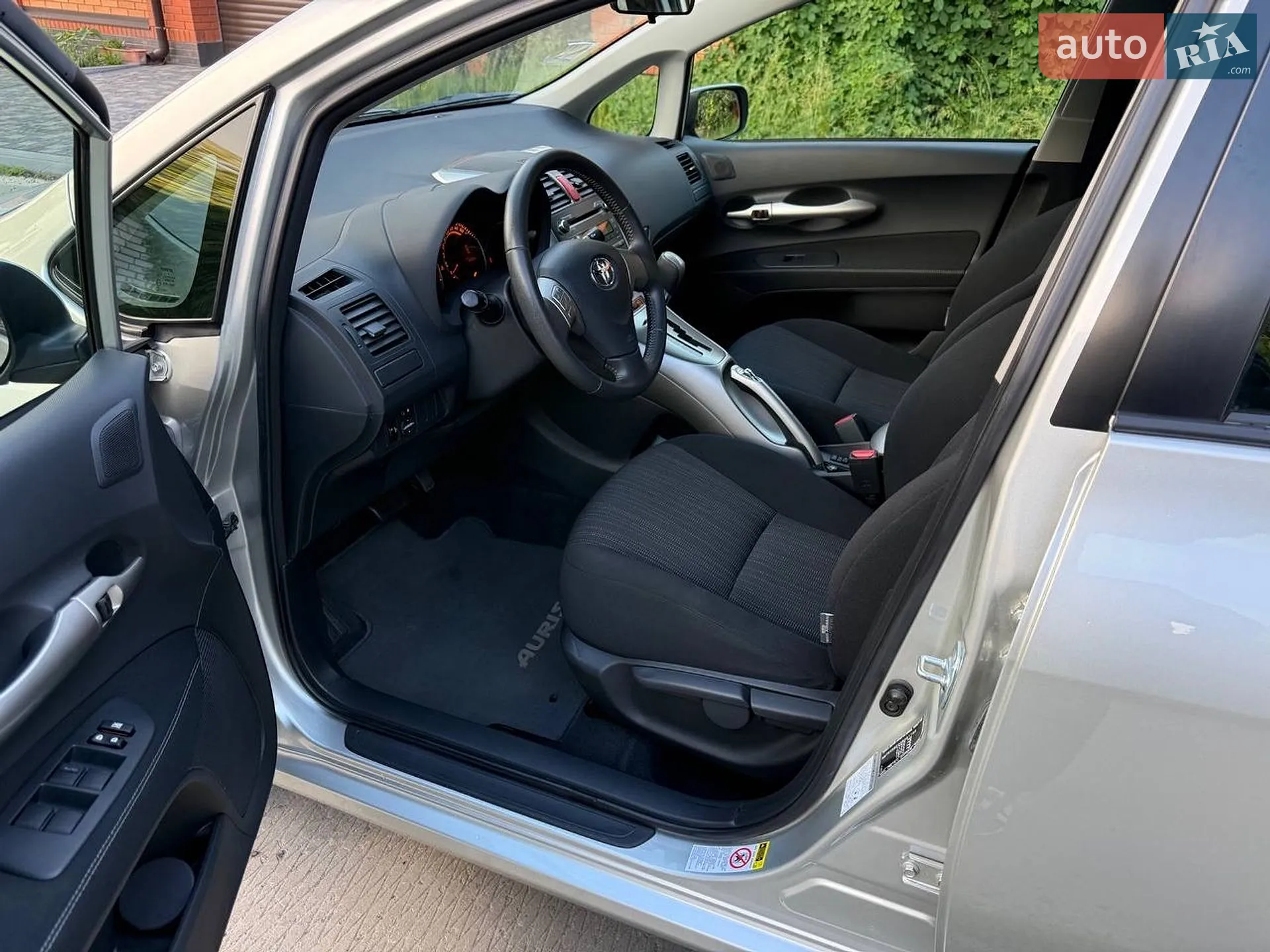 2010 Toyota Auris - мініатюра 49