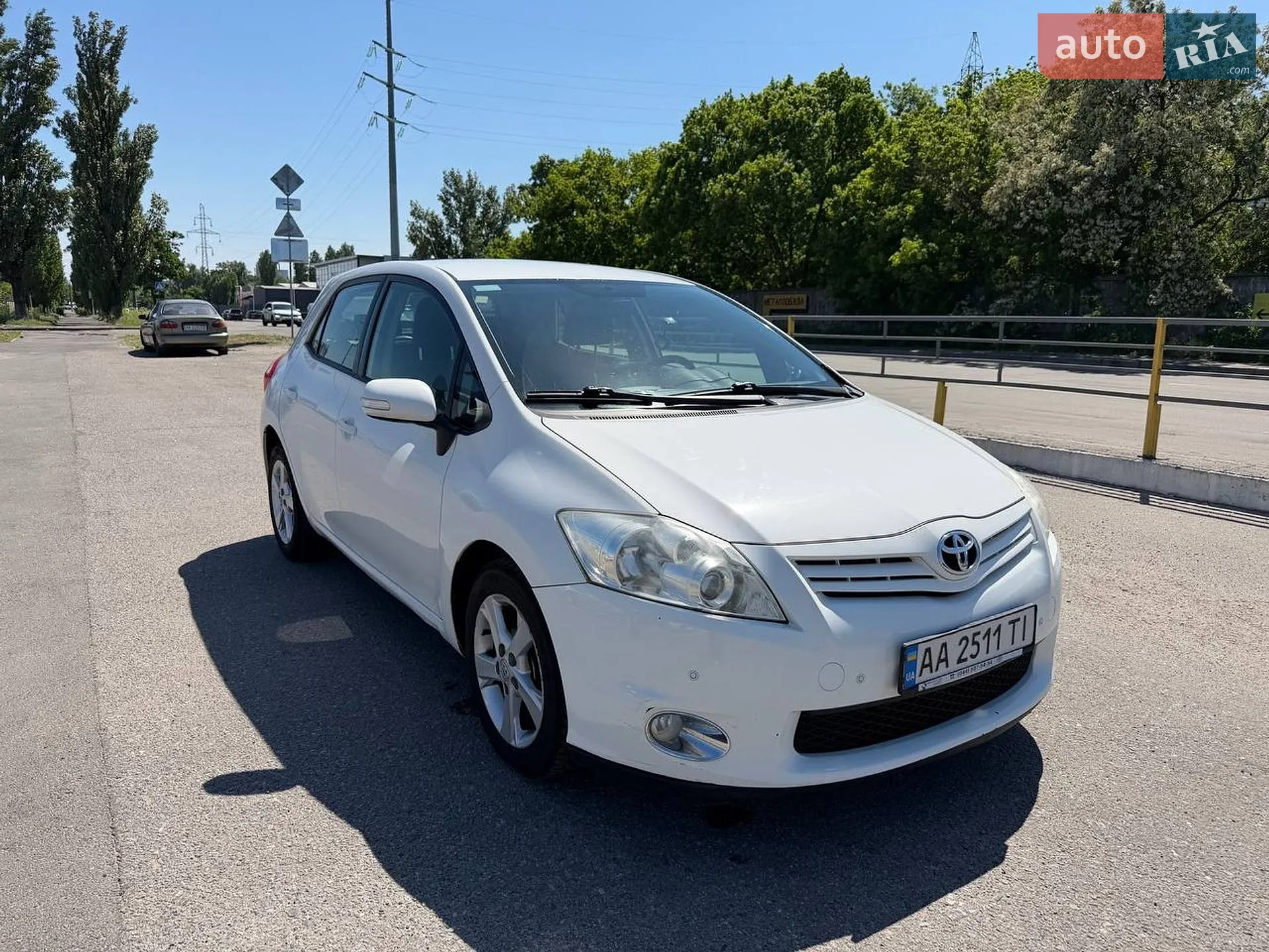 2012 Toyota Auris - мініатюра 2