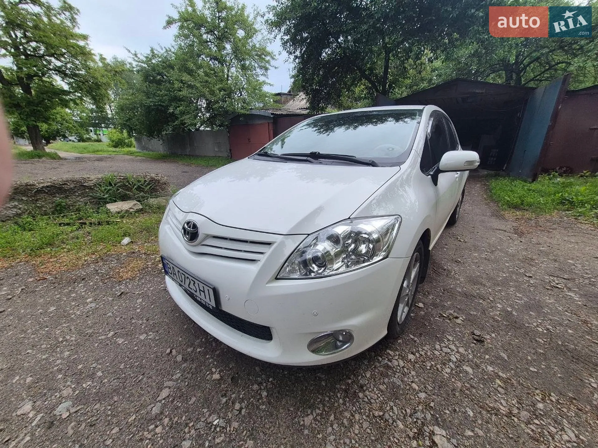 2012 Toyota Auris - мініатюра 2