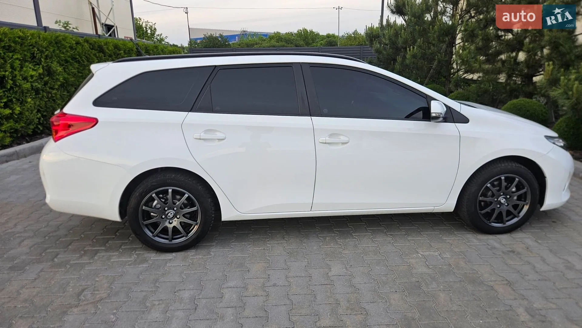 2013 Toyota Auris - мініатюра 3