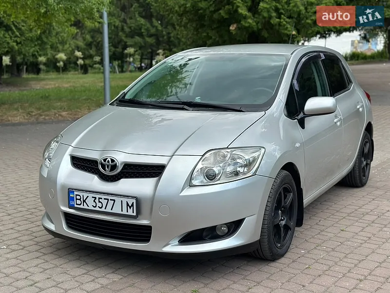 Toyota Auris