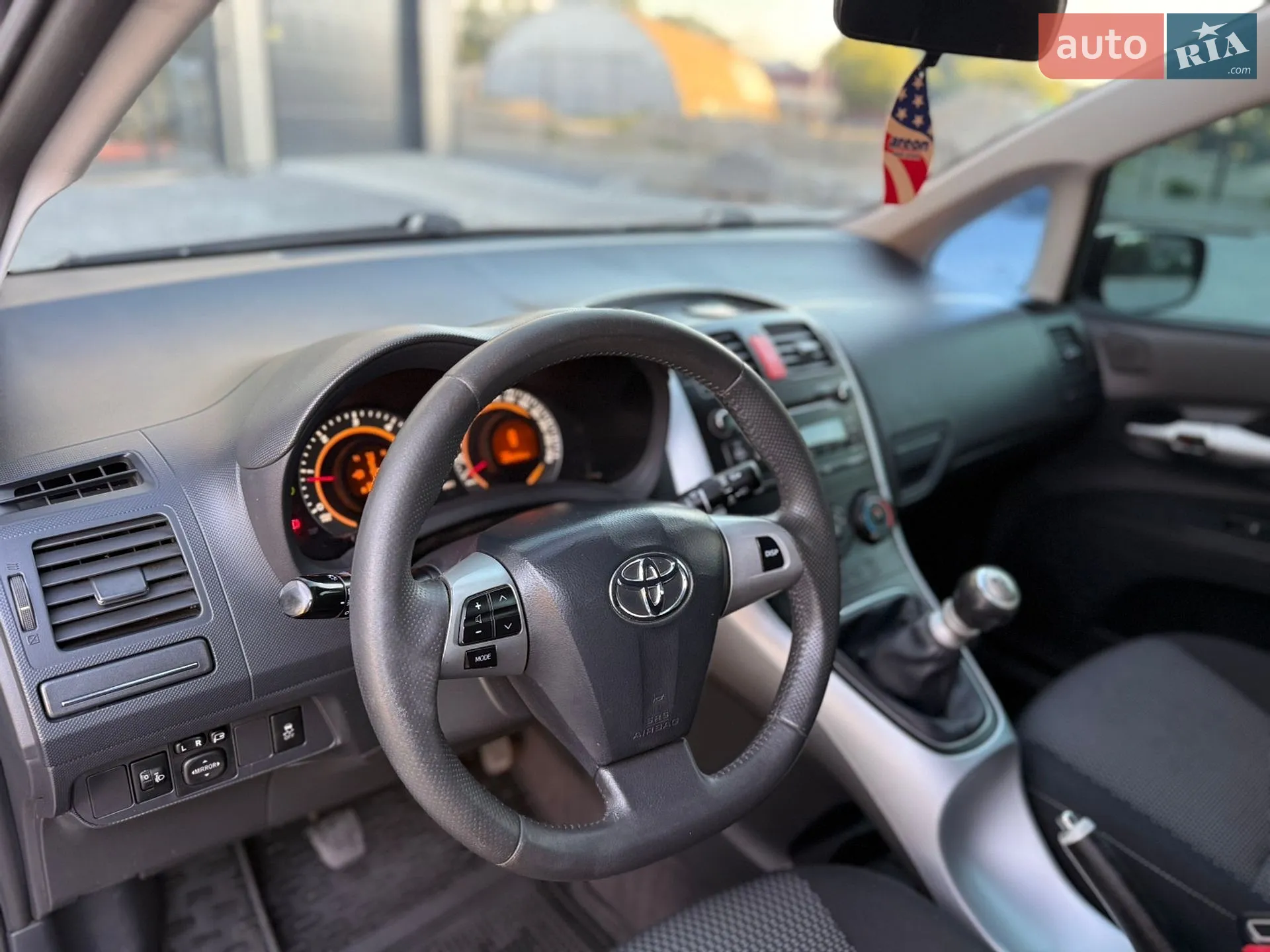 2010 Toyota Auris - мініатюра 32