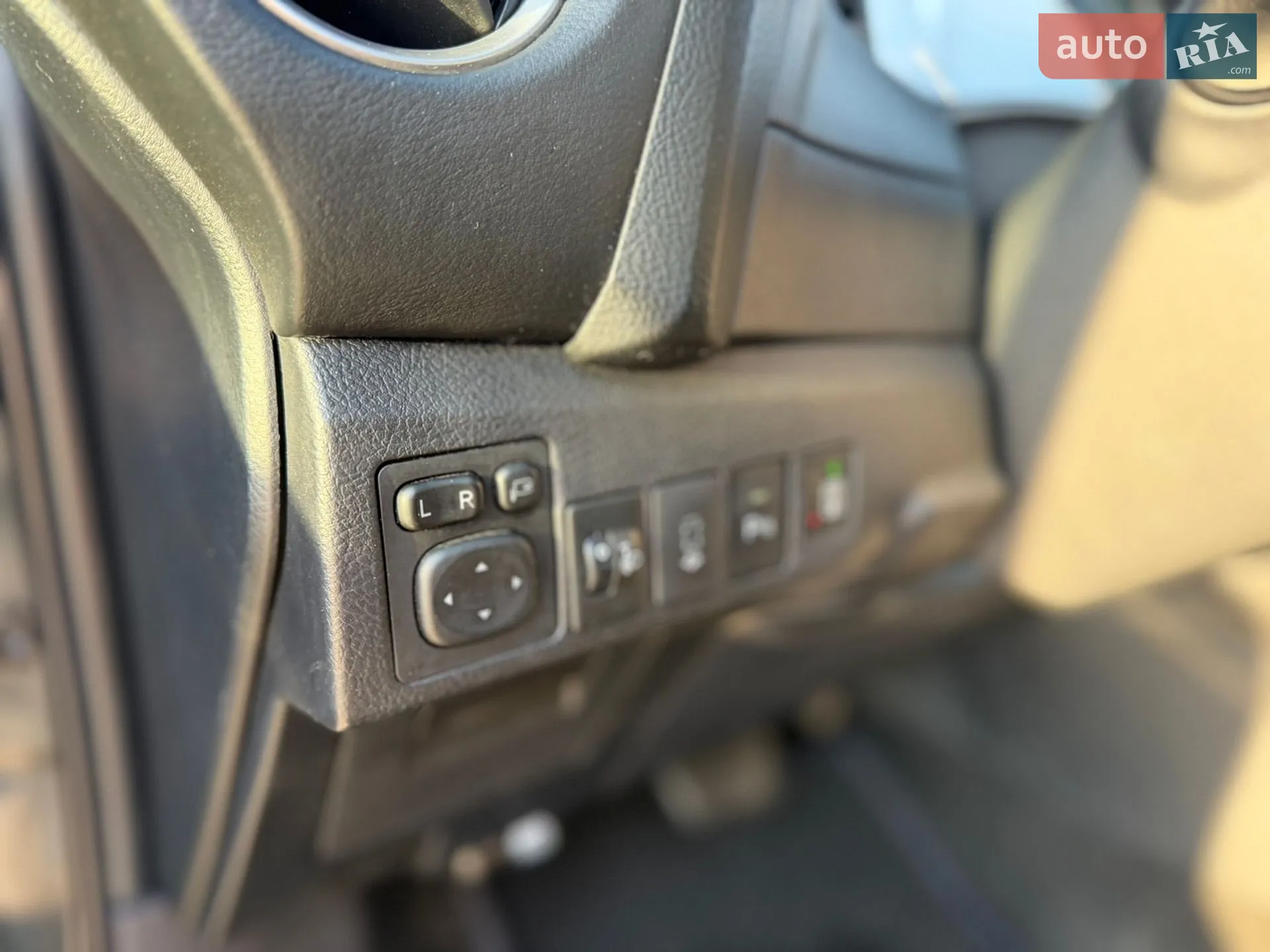 2013 Toyota Auris - мініатюра 18