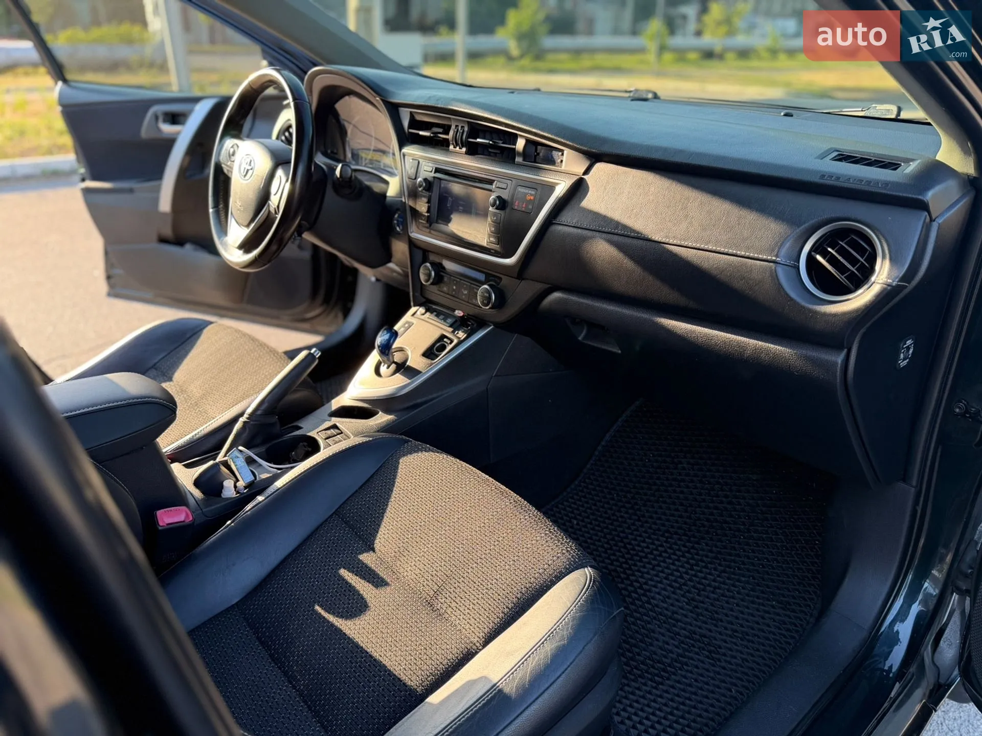2013 Toyota Auris - мініатюра 21