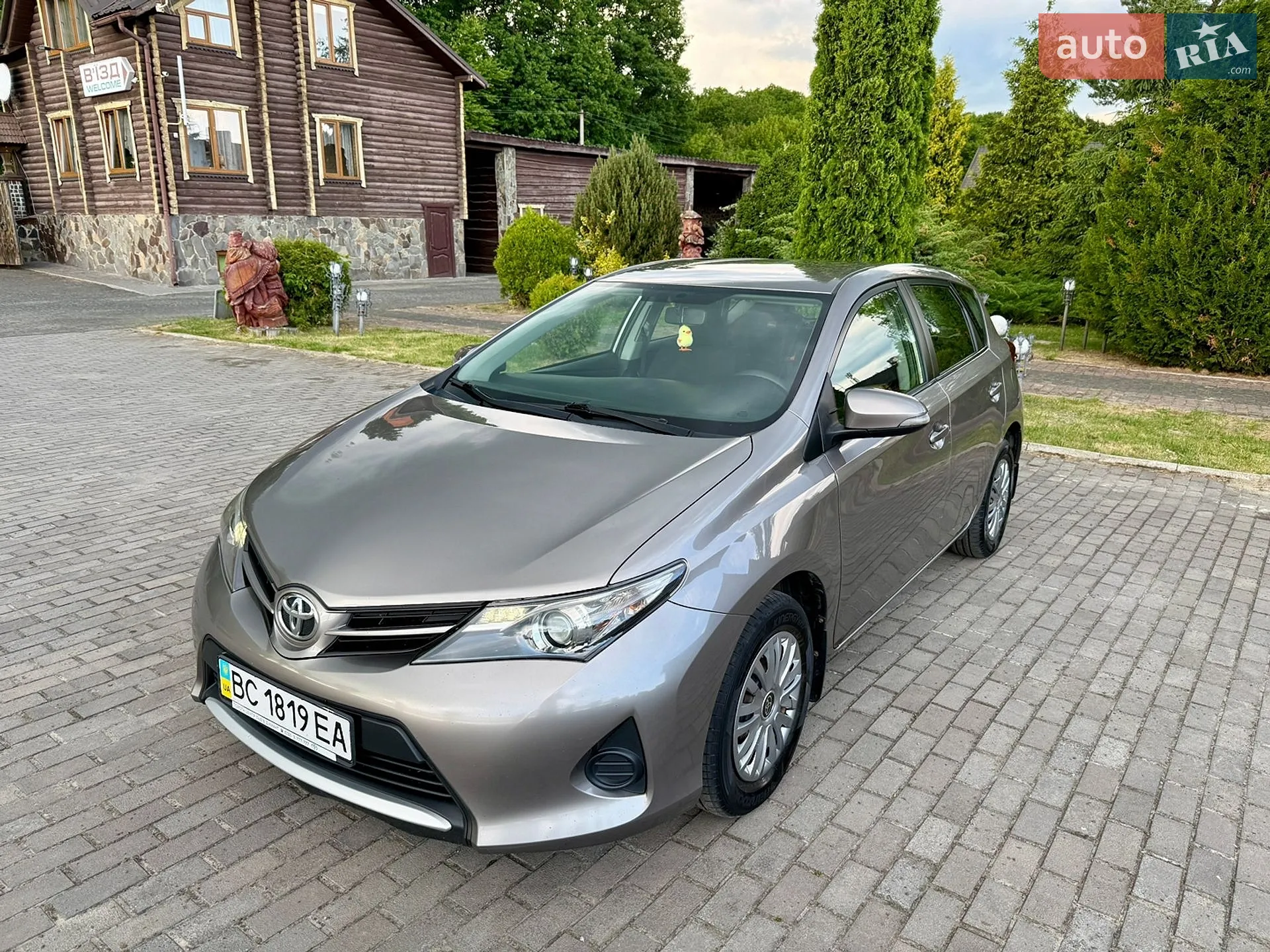 2013 Toyota Auris - мініатюра 2